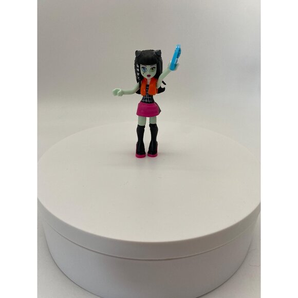 Monster High Posable Meowlody Mini Figurine - Monster High Collectible Mini Toy - Picture 1 of 4
